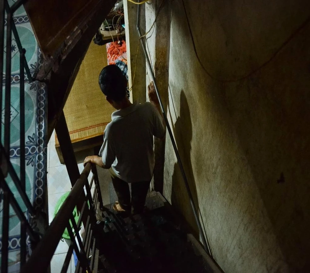 ông hiệp thăm người trọ